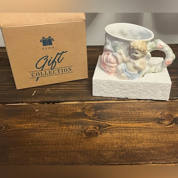 Avon Other - NWT VTG Avon Rose Cherub mug